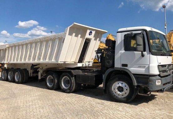 Heavy trailer truck